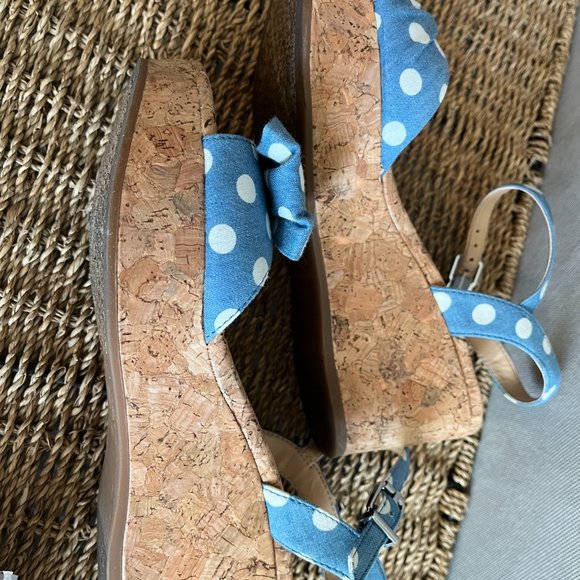 Gianni Bini - Women's Wedge Sandals, Blue Polka Dot, Size 6.5, Cork - Picture 6 of 10